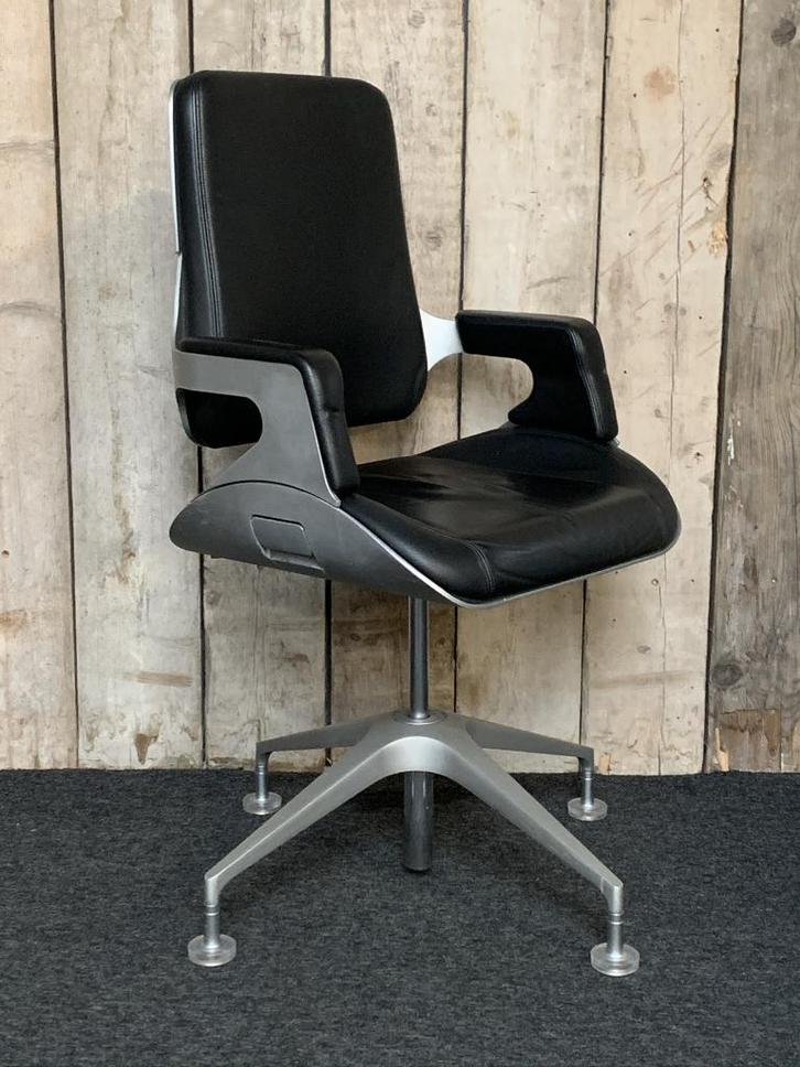Interstuhl Silver 151S Conferentiefauteuil opknappers, Huis en Inrichting, Stoelen, Gebruikt, Vijf, Zes of meer stoelen, Leer