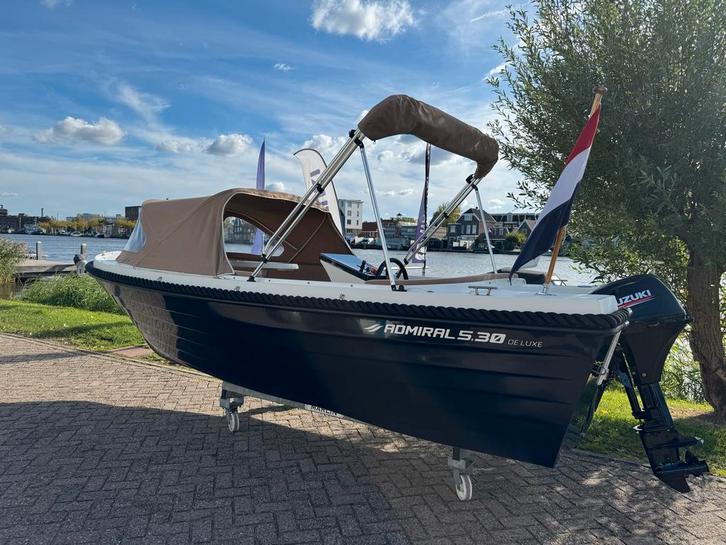 Admiral 530 Deluxe Sloep - Prachtige boot! + winterstalling, Watersport en Boten, Sloepen, Zo goed als nieuw, 10 tot 30 pk, Buitenboordmotor