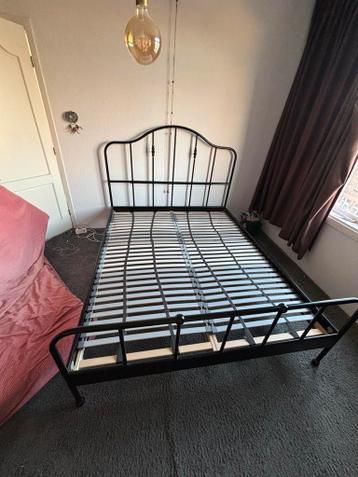IKEA bedframe met lattenbodem 200x160cm - afbeelding 2