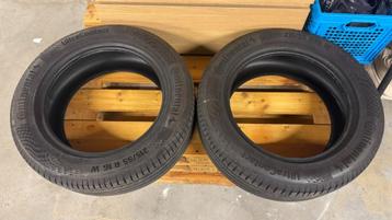 2x Continental UltraContact 215/55 R16 93W – 6.6mm profiel beschikbaar voor biedingen