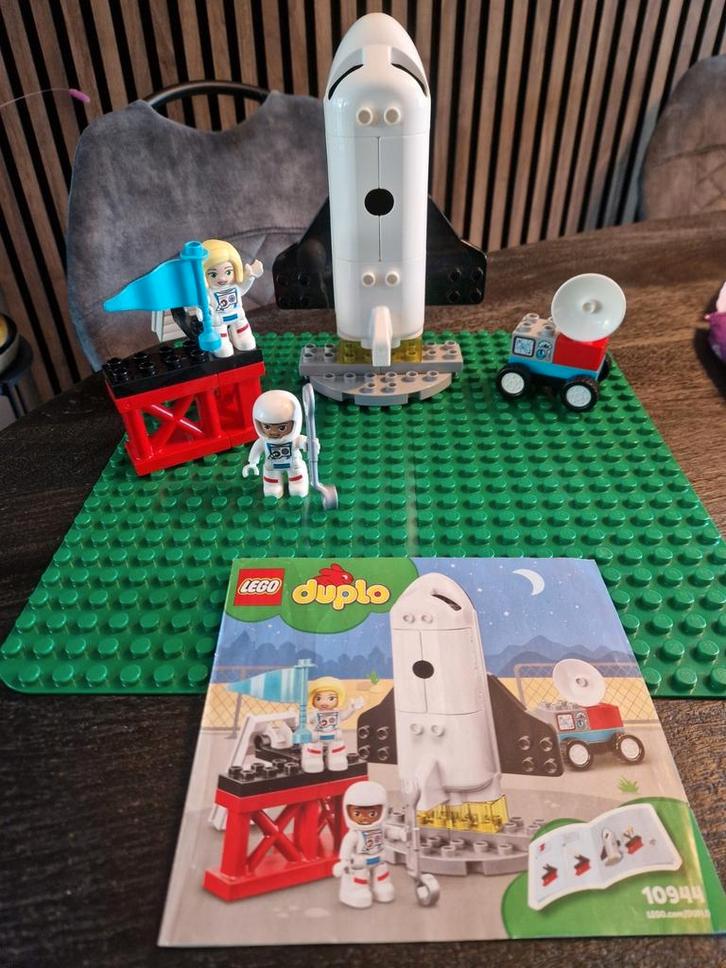 Duplo spaceshuttle 10944, Kinderen en Baby's, Speelgoed | Duplo en Lego, Zo goed als nieuw, Duplo, Ophalen of Verzenden
