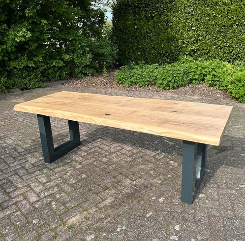 Nieuwe eiken boomstamtafel 2.25m lang, 90cm breed, 6cm dik, Huis en Inrichting, Tafels | Eettafels, Nieuw, 50 tot 100 cm, 200 cm of meer
