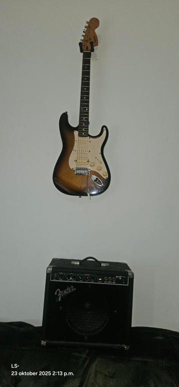 Squier Strat + Fender Frontman 25R Gitaarset beschikbaar voor biedingen