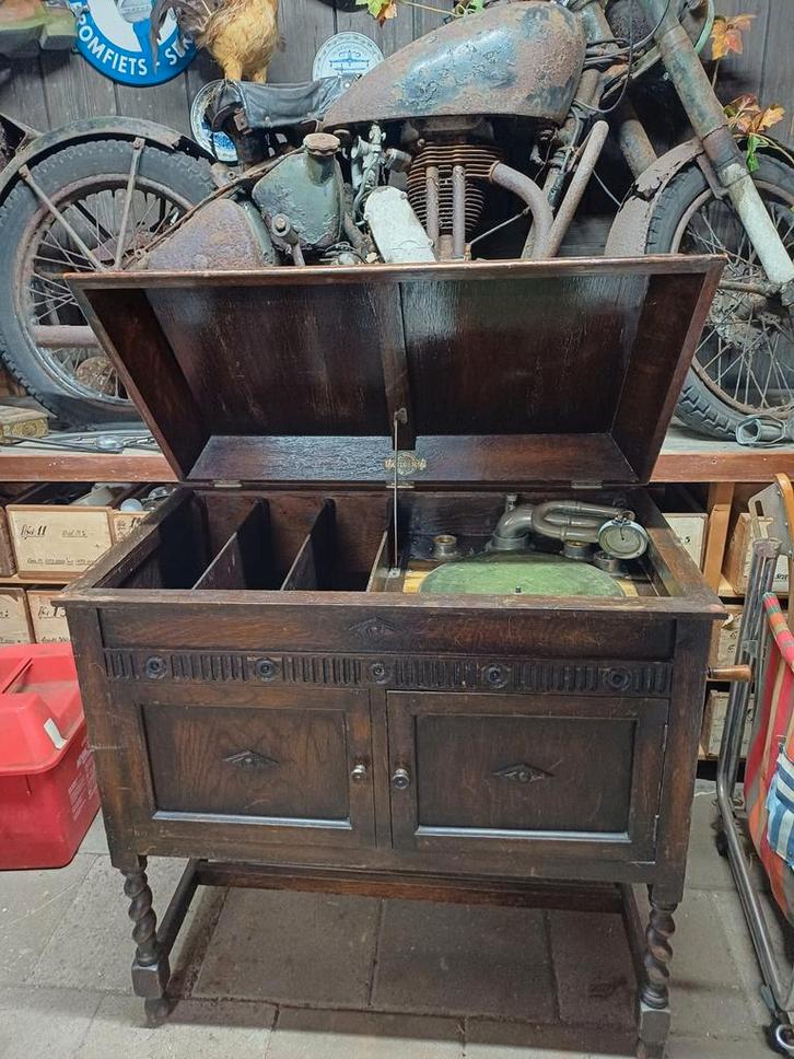 Antieke slingergramophone, Antiek en Kunst, Antiek | Tv's en Audio, Ophalen of Verzenden