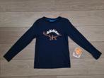 Someone longsleeve shirt blauw dino dinosaurus mt 122 zgan, Kinderen en Baby's, Kinderkleding | Maat 122, Jongen, Ophalen of Verzenden