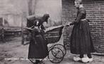 670S Staphorst klederdracht kinderwagen 1969, Verzamelen, Ophalen of Verzenden, 1960 tot 1980, Ongelopen, Overijssel