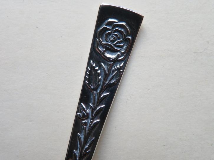 Verzilverd Douwe Egberts lepeltje Roos lengte: 12,2 cm., Antiek en Kunst, Antiek | Bestek, Verzenden