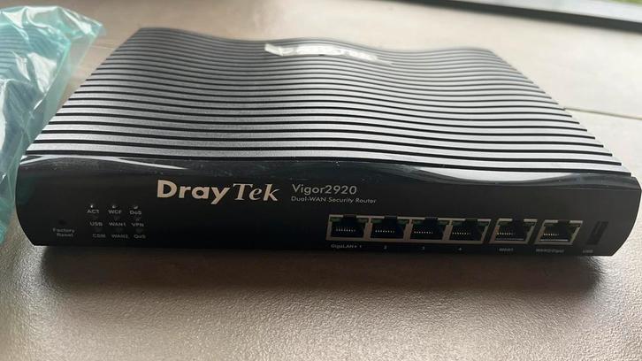 Draytek Vigor 2920 router dual WAN security, Computers en Software, Routers en Modems, Zo goed als nieuw, Ophalen of Verzenden