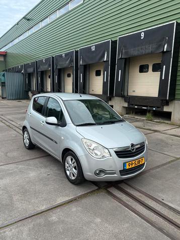 Opel Agila 1.0 12V 2011 Grijs beschikbaar voor biedingen