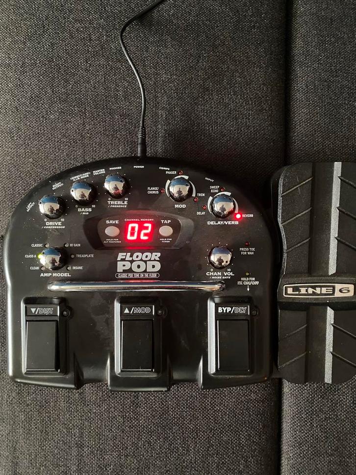 Line 6 Floorpod Multi-Effect Processor, Muziek en Instrumenten, Effecten, Gebruikt, Multi-effect, Ophalen