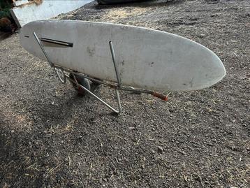 Surfplank beschikbaar voor biedingen
