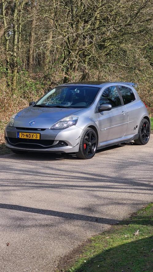 Renault Clio Rs 2.0 | *Gereviseerd* | Akrapovič | K&N | Pano, Auto's, Renault, Particulier, Clio, ABS, Alarm, Bluetooth, Centrale vergrendeling