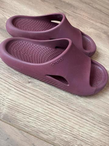 Crocs Mellow Recovery slippers - Maat 38 beschikbaar voor biedingen
