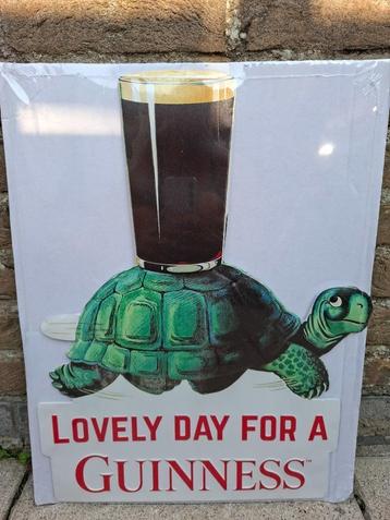 Zeldzaam reclamebord Guinness schildpad beschikbaar voor biedingen