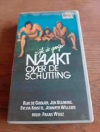 Naakt over de schutting videoband., Alle leeftijden, Ophalen of Verzenden, Gebruikt, Komedie
