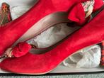 NIEUW Mauro Teci pumps suede leder rood 41, Kleding | Dames, Schoenen, Mauro Teci, Pumps, Verzenden, Nieuw