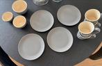 Mynte servies + Bloom placemats + dinerborden., Huis en Inrichting, Keuken | Servies, Ophalen, Zo goed als nieuw, Bord(en), Overige stijlen