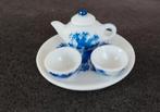 LEUK POPPENHUIS THEE SERVIES JE 1:12, Verzamelen, Poppenhuizen en Toebehoren, Ophalen of Verzenden, Poppenhuis