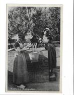 Zeeland. Walcheren, Waterputten. Klederdracht., Ophalen of Verzenden, 1940 tot 1960, Gelopen, Zeeland