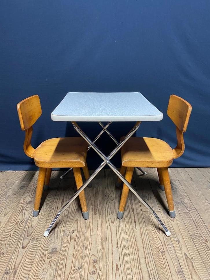 Vintage Kinder Formica Tafeltje inklapbaar, Kinderen en Baby's, Kinderkamer | Tafels en Stoelen, Gebruikt, Tafel(s), Ophalen