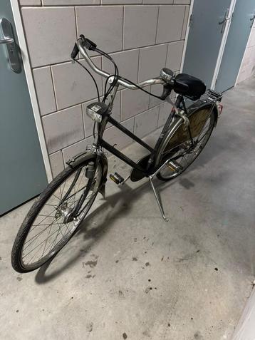 Damesfiets met versnellingen beschikbaar voor biedingen