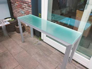 Sidetable glas plaat met aluminium onderstel, 40x140x76