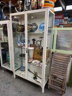 Antieke metalen apothekerskast, Huis en Inrichting, Kasten | Vitrinekasten, Ophalen, 100 tot 150 cm, Met hangruimte, Zo goed als nieuw