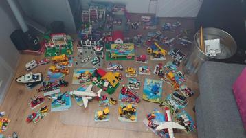 Diverse jaren 80/90 LEGO sets beschikbaar voor biedingen