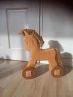Houten paard, Kinderen en Baby's, Speelgoed | Houten speelgoed, Ophalen of Verzenden, Zo goed als nieuw, Rij- of Hobbelspeelgoed