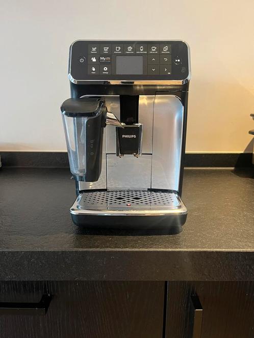 Koffie/bonen Philips LatteGo Series 4300, Witgoed en Apparatuur, Koffiezetapparaten, Zo goed als nieuw, Koffiemachine, Ophalen