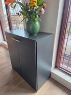 Mooie zwarte kast, Huis en Inrichting, Kasten | Dressoirs, Ophalen, Overige materialen, Met deur(en), 50 tot 100 cm