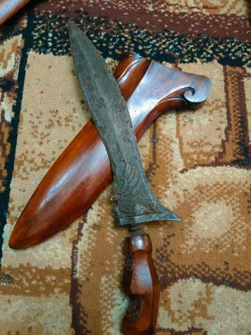 Antieke Kris Bethok Naga Bersayap Pamor Kelengan SVC30 beschikbaar voor biedingen