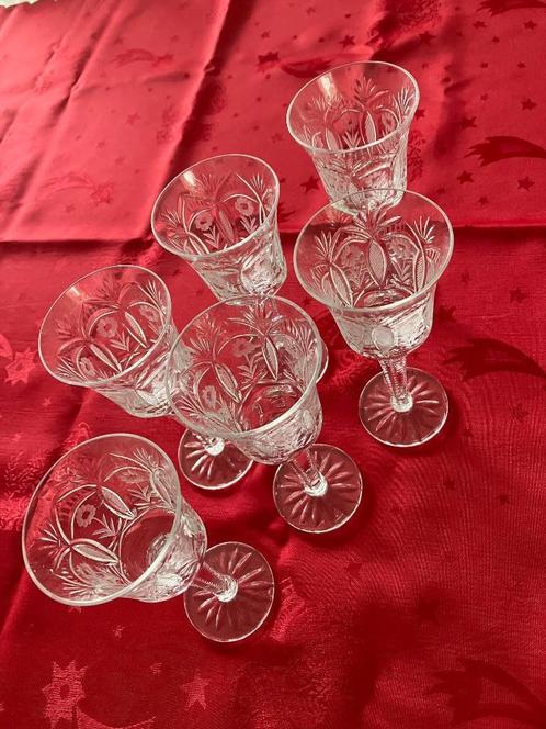 6 x brocante geslepen kristallen wijn/porto/sherryglazen, Verzamelen, Porselein, Kristal en Bestek, Zo goed als nieuw, Glas of Glazen