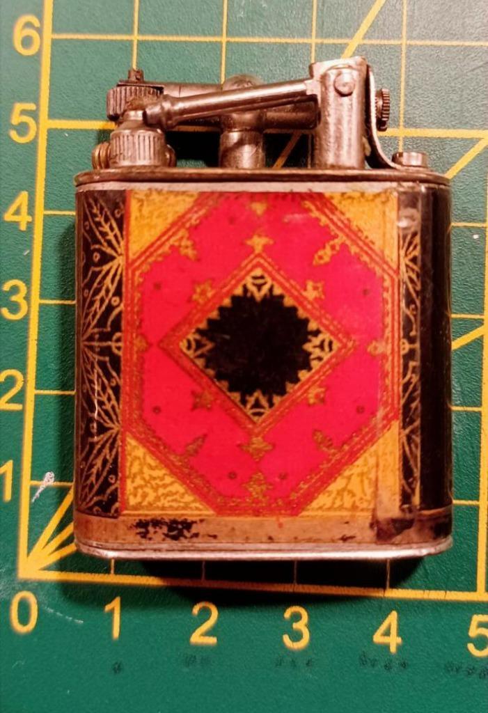 Vintage lift-arm benzineaansteker, Verzamelen, Rookartikelen, Aanstekers en Luciferdoosjes, Gebruikt, Aansteker, Ophalen of Verzenden