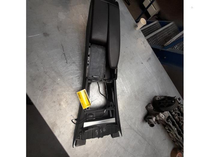 Armleuning van een Mercedes C-Klasse, Auto-onderdelen, Interieur en Bekleding, Mercedes-Benz, Gebruikt, 3 maanden garantie, Ophalen of Verzenden