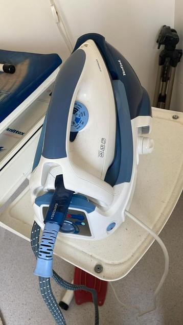 tefal strijkijzer met stoomgenerator  beschikbaar voor biedingen