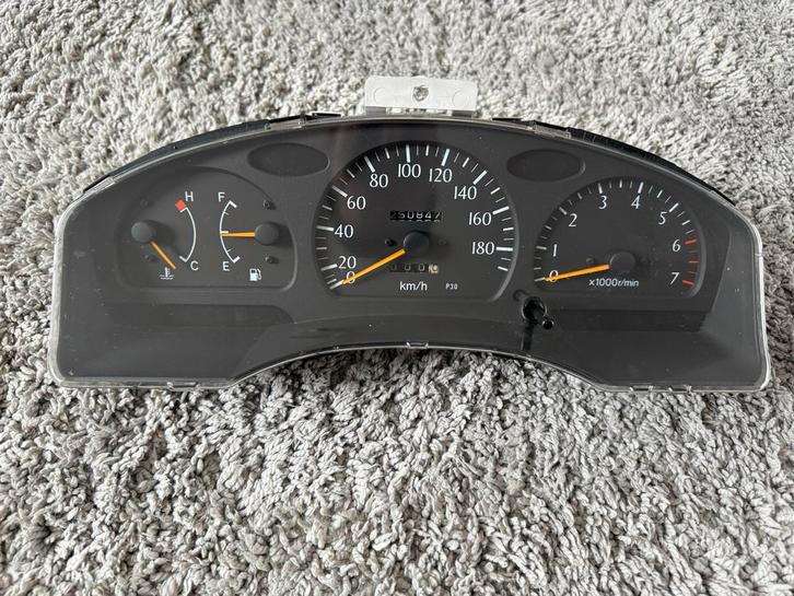 Toyota Glanza/Starlet P9 Kilometerteller met Toerenteller, Auto-onderdelen, Dashboard en Schakelaars, Toyota, Gebruikt, Ophalen of Verzenden