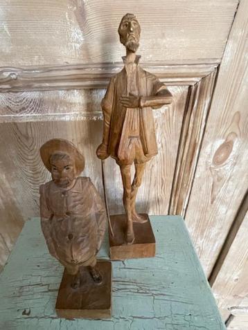 2 x handgesneden houten beelden. Don Quichotte Sancho panza. beschikbaar voor biedingen