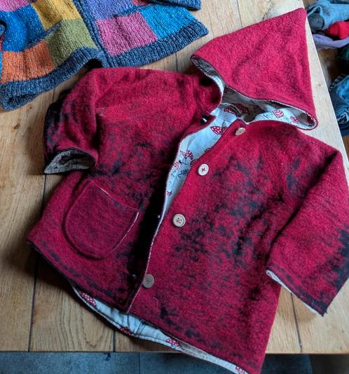 Kleine Schobbejak schattig  goed gebruikt wollen jasje, Kinderen en Baby's, Babykleding | Maat 86, Gebruikt, Jongetje of Meisje