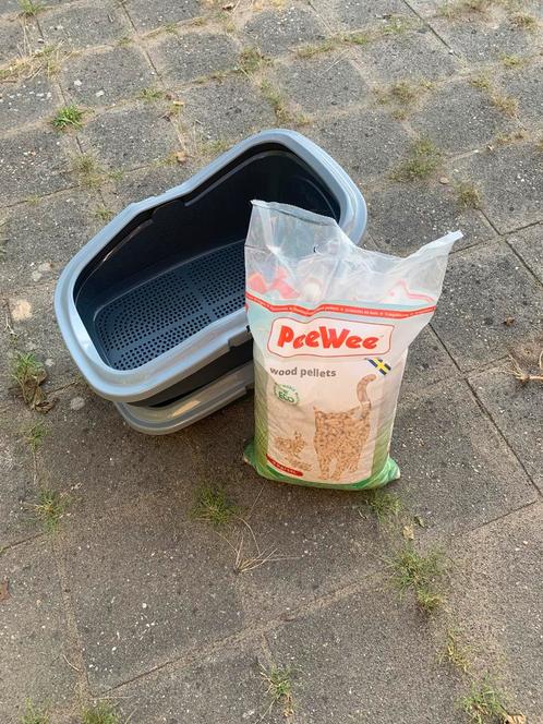 2x peewee kattenbak + korrels en schepjes, Dieren en Toebehoren, Kattenbakken, Zo goed als nieuw, Open, Ophalen