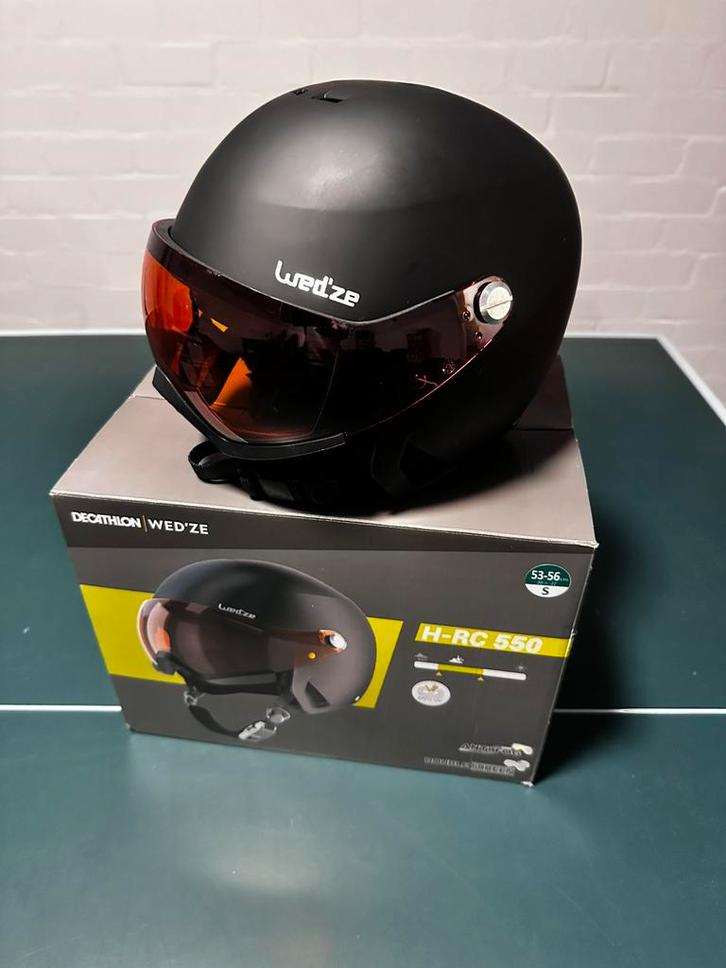 Skihelm met vizier - Perfecte bescherming!, Sport en Fitness, Skiën en Langlaufen, Zo goed als nieuw, Overige typen, Overige merken