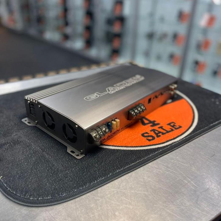 Auto Versterker Gladen xl 850c2 € 79,99, Auto diversen, Autospeakers, Ophalen of Verzenden