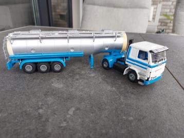Tekno Scania 142m met tankoplegger beschikbaar voor biedingen