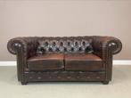Originele Engelse Chesterfield 2 zits bank zeer goede staat, Ophalen, Zo goed als nieuw, Tweepersoons, Rechte bank