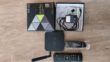NEO X8-H Plus mediaplayer met 2 afstandsbedieningen beschikbaar voor biedingen