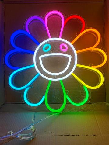 Takashi murakami led light smiling flower