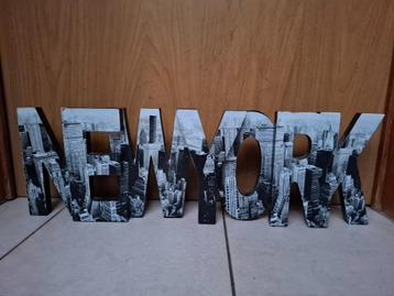 Houten decoratie New York  beschikbaar voor biedingen