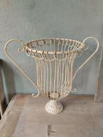 Ijzeren vaas, Ophalen of Verzenden, Overige kleuren, Overige materialen, Minder dan 50 cm