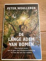 De Lange Adem van Bomen - Peter Wohlleben, Boeken, Ophalen of Verzenden, Zo goed als nieuw, Bloemen, Planten en Bomen
