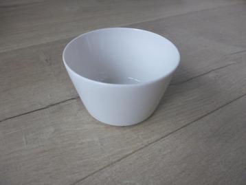 Klein schaaltje Arabia Kilta. beschikbaar voor biedingen